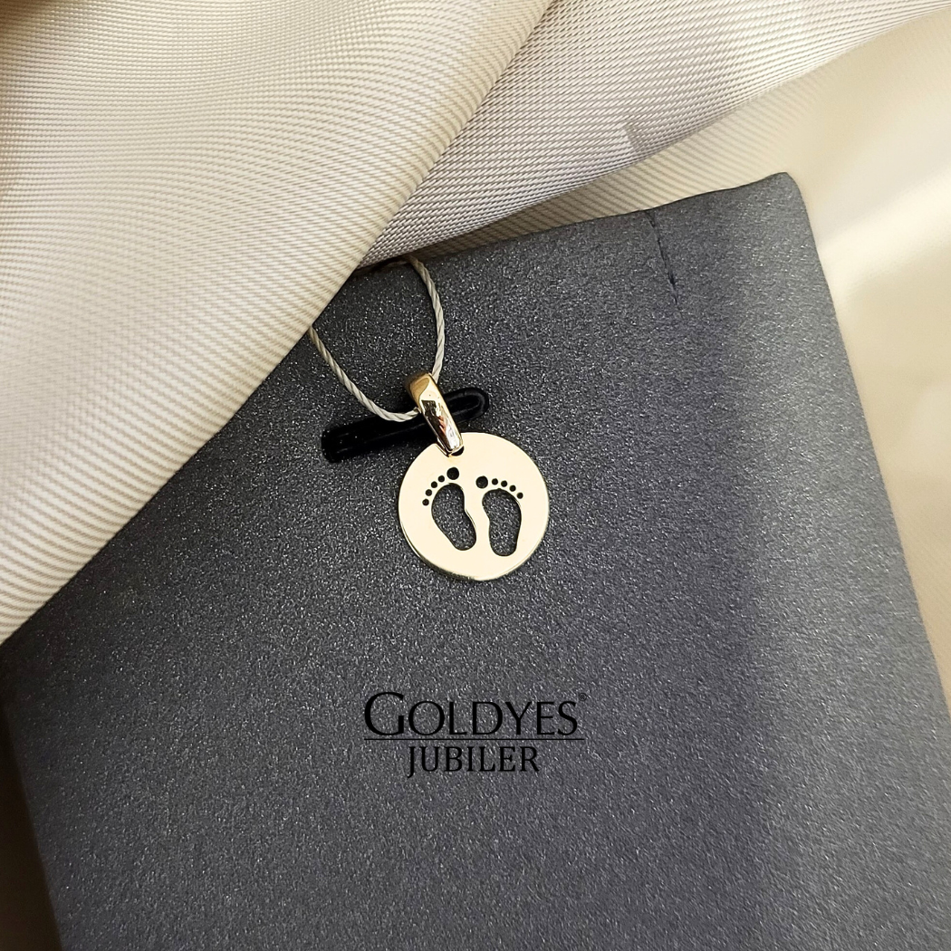 Złota zawieszka stopki próba złota 585 - obrazek 2