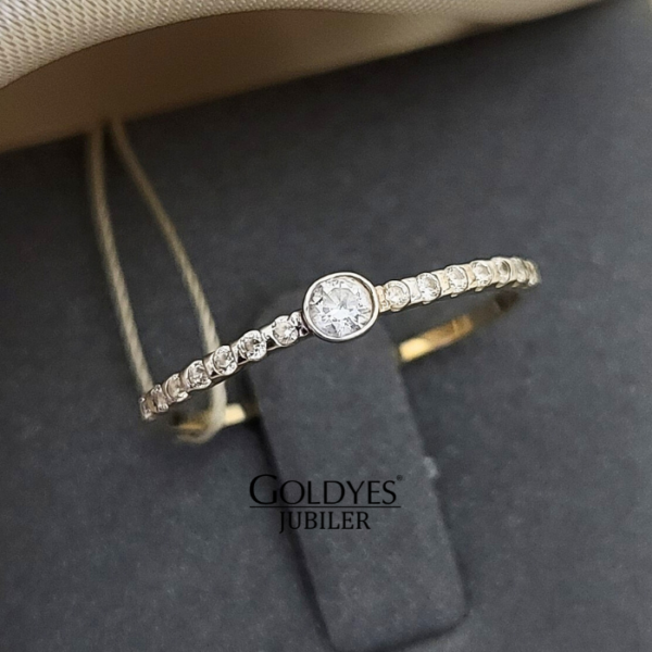 Złoty pierścionek z cyrkoniami próba złota 585