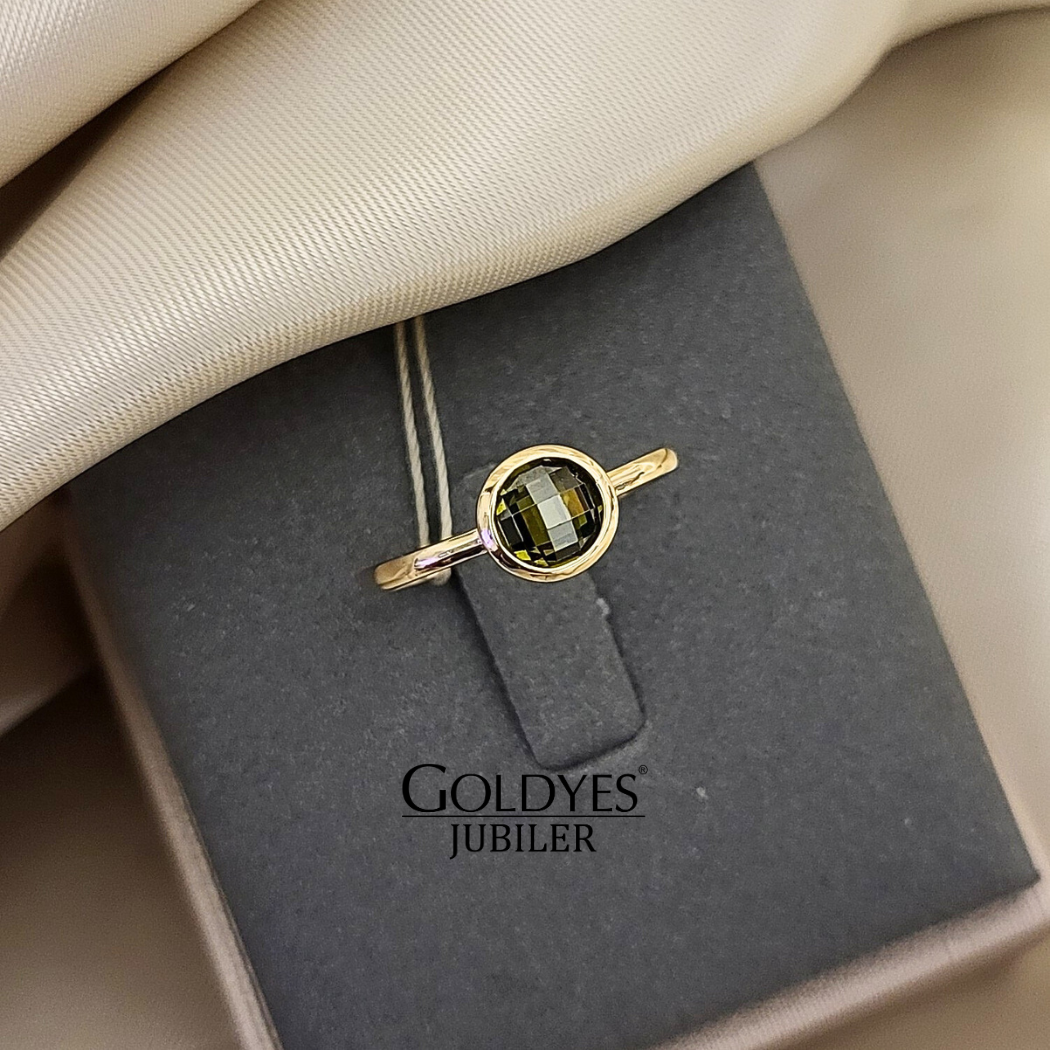 Złoty pierścionek z zielonym kamieniem próba złota 585 - obrazek 2