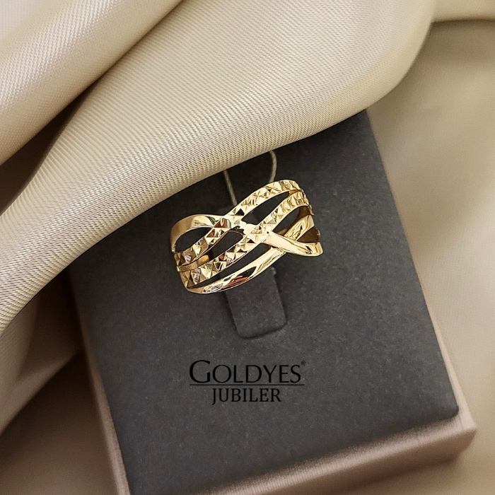 Złoty pierścionek szeroki diamentowany próby złota 375 - obrazek 2