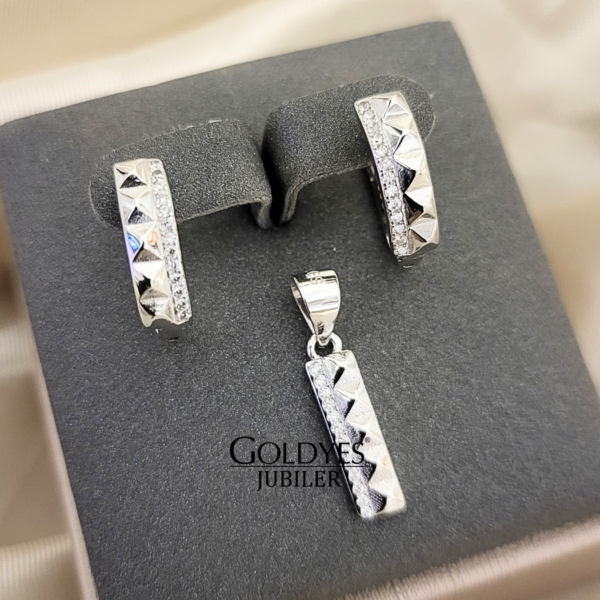 Komplet srebrny kolczyki z cyrkoniami próba srebra 925