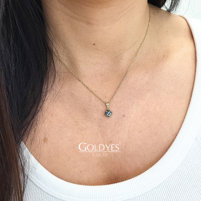 Złota zawieszka koniczyna z czarną cyrkonią próby złota 585 - obrazek 2